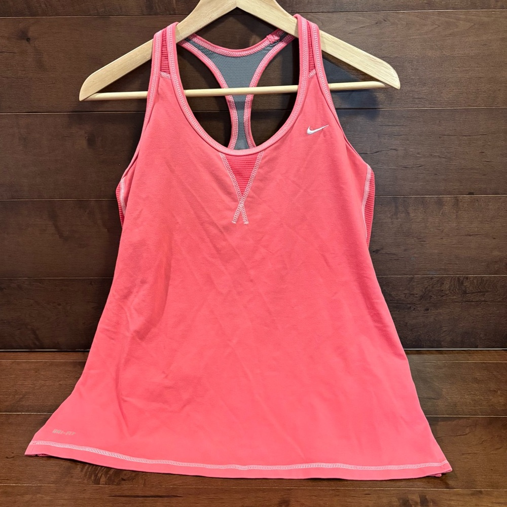 Nike Dri-Fit Swoosh Tank